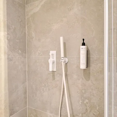 Chanttal Luxury - Academy Apartamento Bucarest