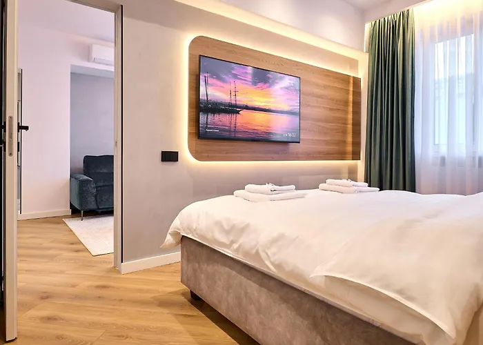 Chanttal Luxury - Academy Apartmán *