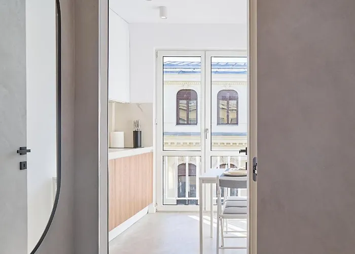 Chanttal Luxury - Academy Apartment Bukarest